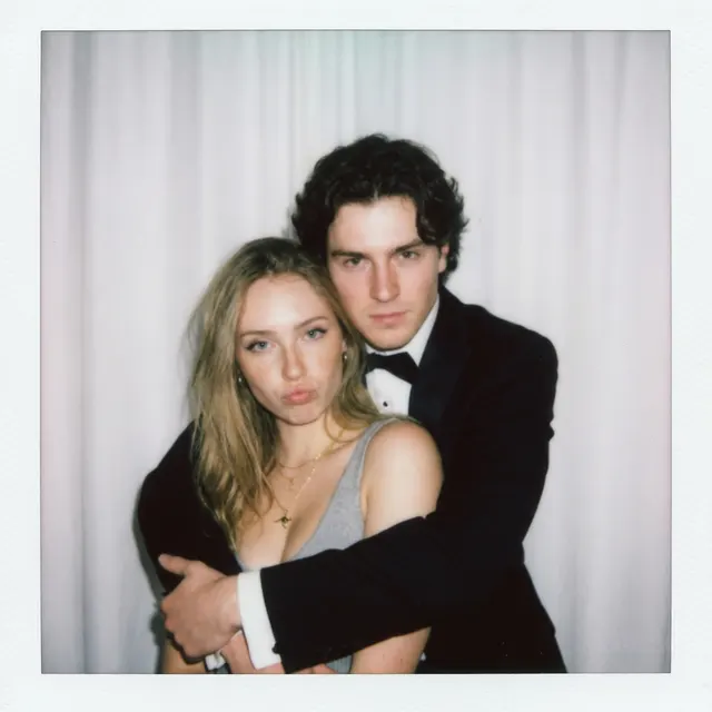 AI Retro Polaroid Couple Trend Photo Generator: example 1